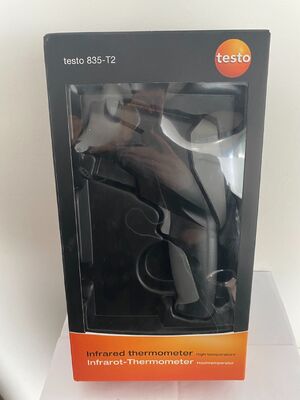 Testo 835-T2 Infrared Thermometer with Wide Measuring Range and High Accuracy for Dual Temperature Modes