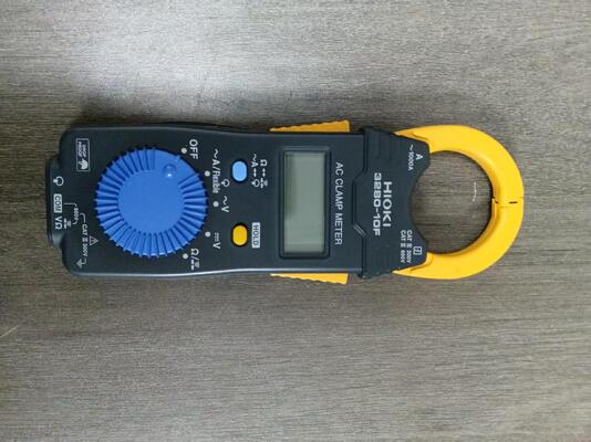 Hioki 3280-10F AC Clamp Meter with 1000A AC Current Range, Compact Clamp Core, and IP40 Dustproof Waterproof Protection