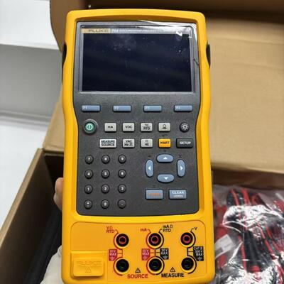 Документирующий калибратор технологических процессов Fluke 754CN с поддержкой HART