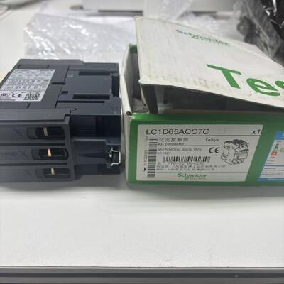 Новый контактор Schneider LC1D65ACC7C с рабочим напряжением 220 В, интерфейсом Modbus и гарантией 12 месяцев