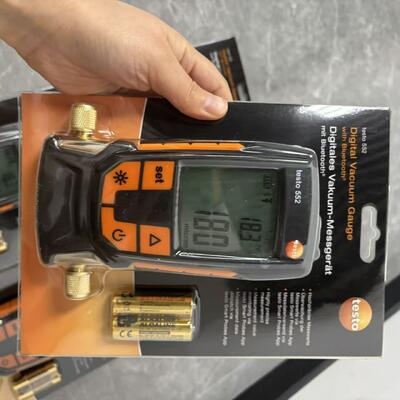 Digital Vacuum Micron Gauge with Bluetooth 0 to 20000 micron Range and ±(10 micron + 10 % of mv) Accuracy