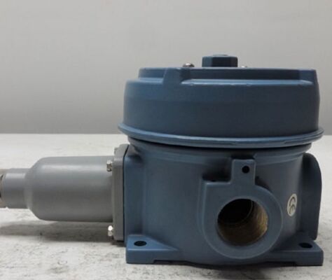 Adjustable Pressure Switch,United Electric (UE) J120-358 WITH  316L Stainless Steel Bellows